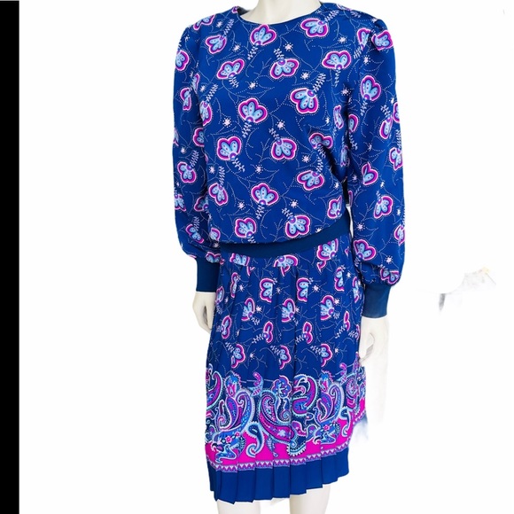 Stuart Allen Vintage 2 Piece Pleated Skirt Set - Picture 2 of 11